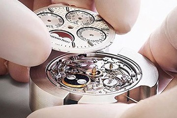 成都劳力士手表有水雾维修