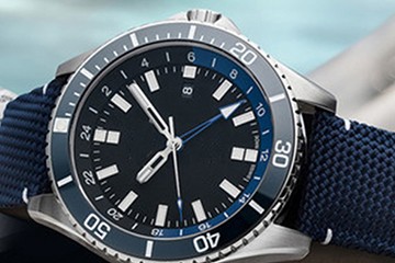 成都劳力士表有水雾维修